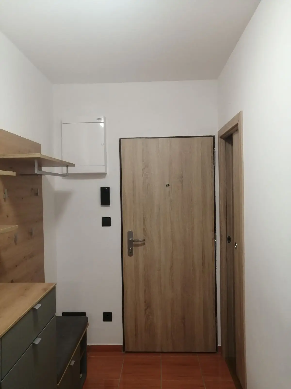 rekonstruovaná vstupní chodba Neznašov