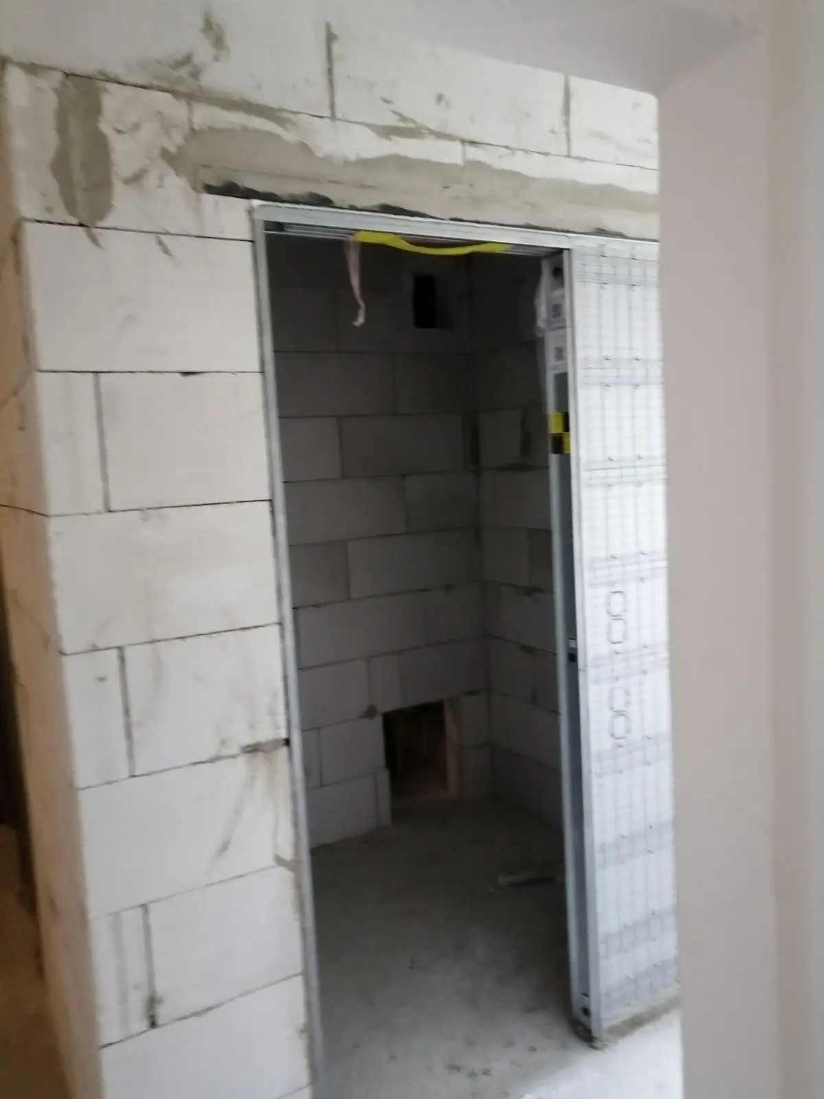 stav před rekonstrukcí koupelny Neznašov
