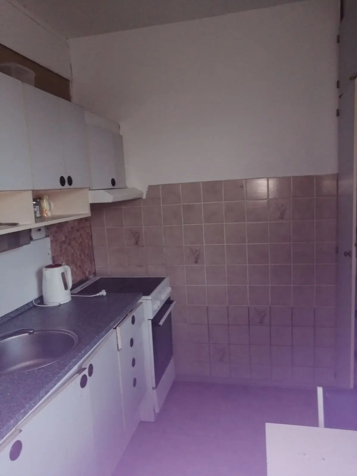 stav před rekonstrukcí kuchyně Neznašov